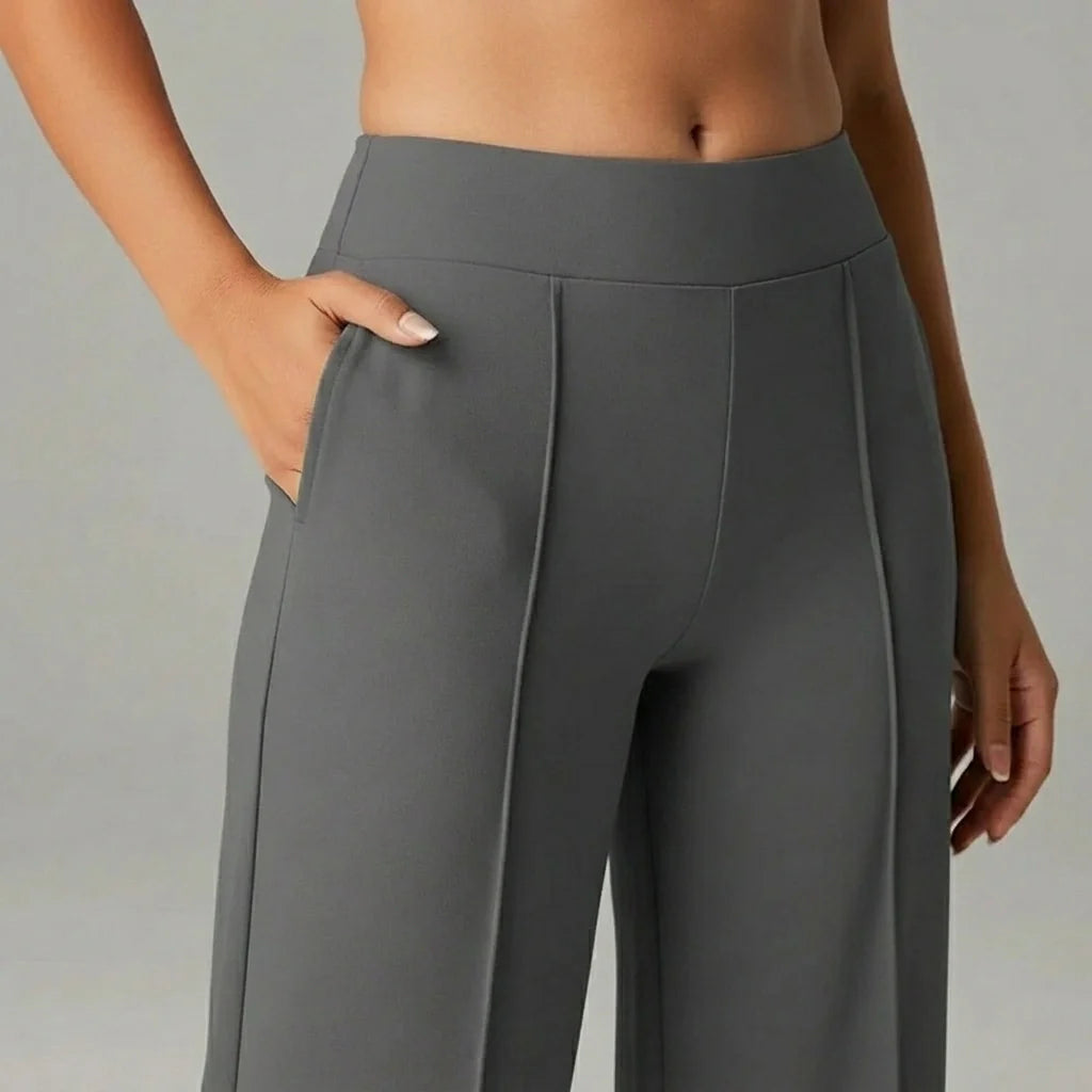 Comfortabele stretchbroek met hoge taille en wijde pijpen – SoftFlex
